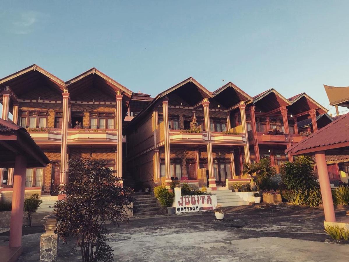 Judita Cottages Tuk Tuk Exterior photo